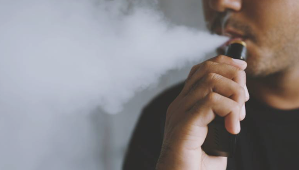 全球電子菸大流行報告：1.14 億人的成癮之路與被忽視的肺部代價